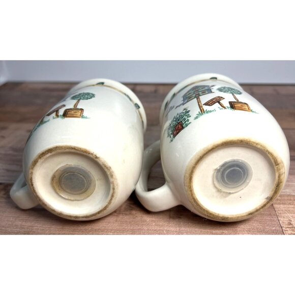 Set Of 2 Ceramic Birdhouse Salt & Pepper Shakers - Picture 4 of 4
